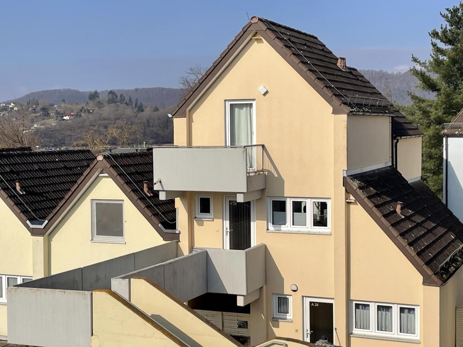 Gemutliche 93M2Fewo Mit 2 Schlafzimmern Und Seitlichem Seeblick Vom Balkon Scheid  المظهر الخارجي الصورة